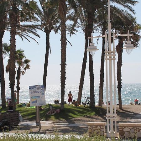 Frente Al Mar Apartment Malaga Exterior photo