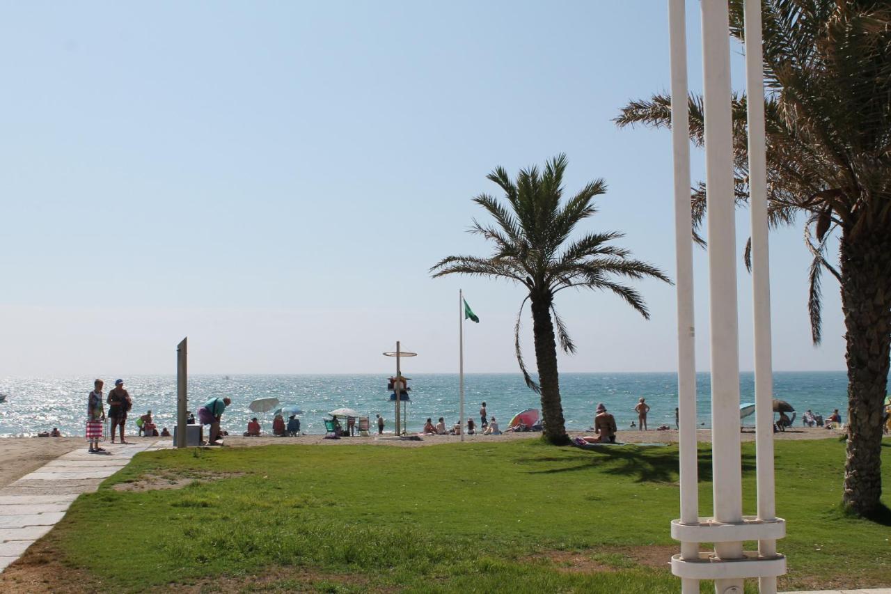 Frente Al Mar Apartment Malaga Exterior photo