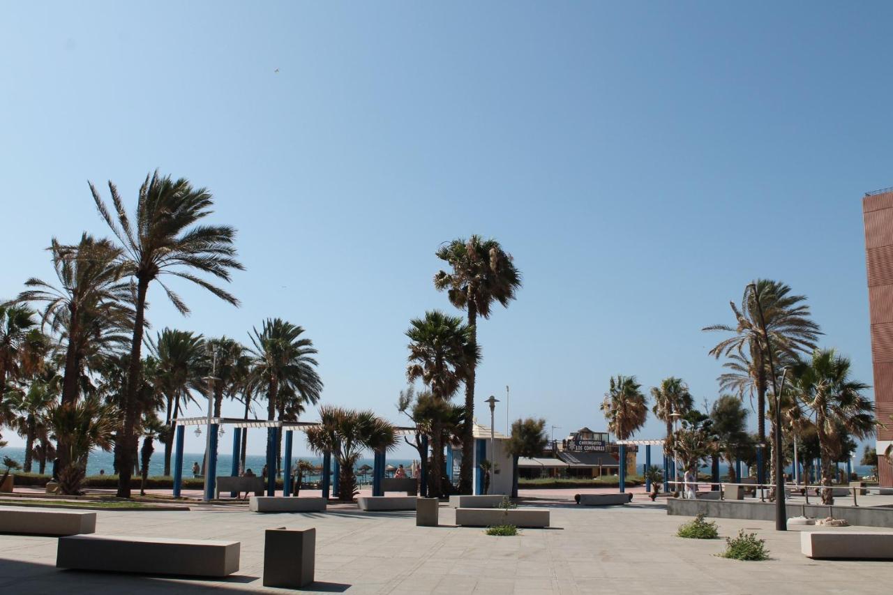 Frente Al Mar Apartment Malaga Exterior photo